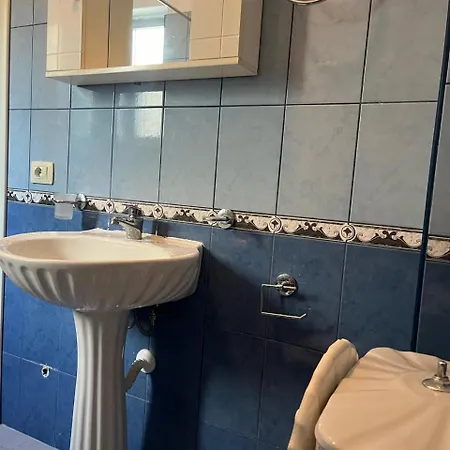 Blue Sarandë